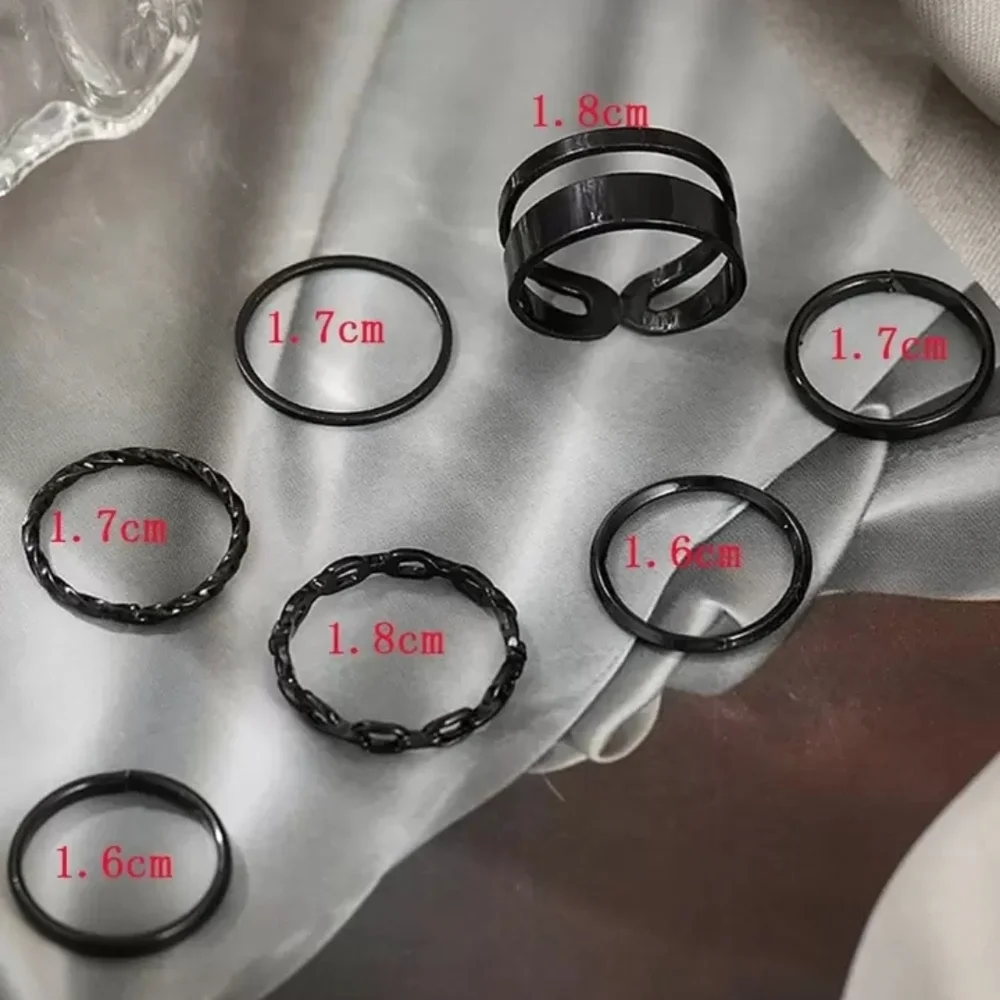 🔥7 Pcs Elegant Black Ring Set+Gift Box🎁